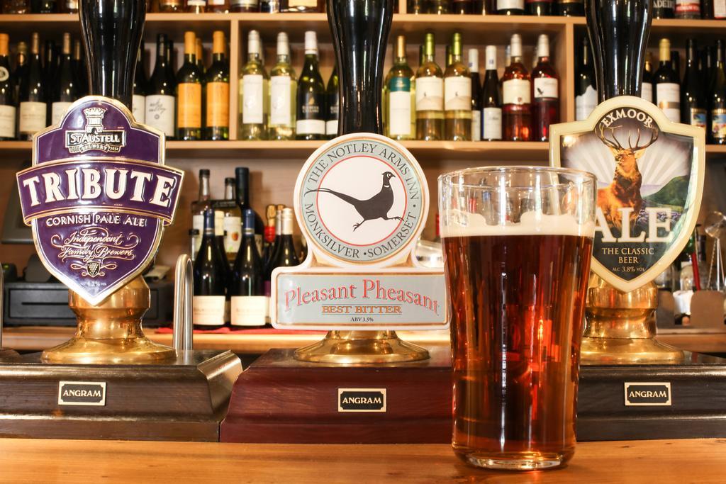 Notley Arms Inn Exmoor National Park Elworthy ภายนอก รูปภาพ