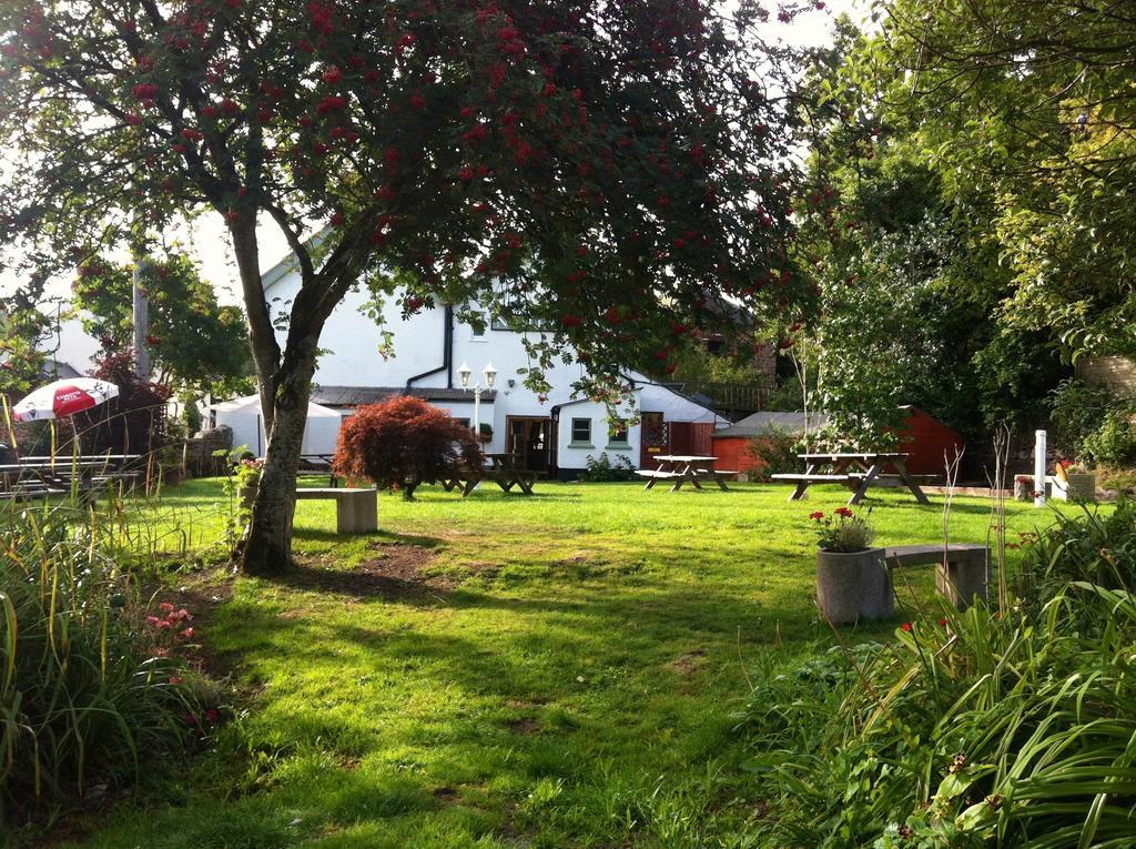 Notley Arms Inn Exmoor National Park Elworthy ภายนอก รูปภาพ